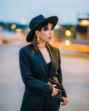 Load image into Gallery viewer, The Daniella
